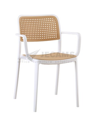 Elegant PP Plastic Chair